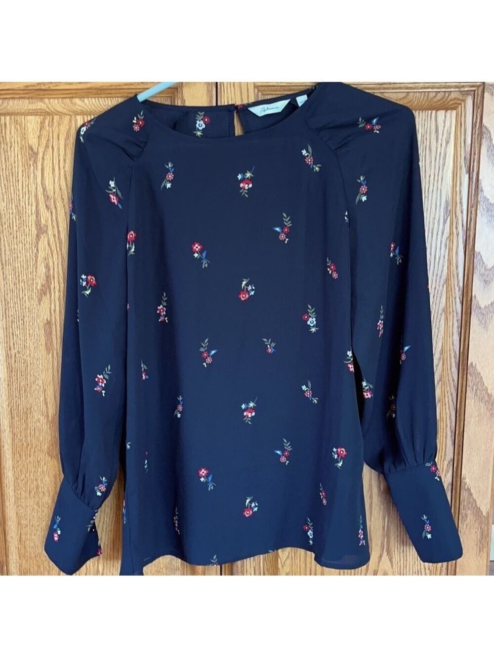 BNWT Reitmans blouse size XXS.